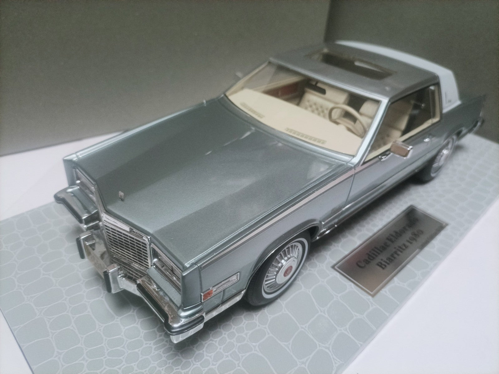 dc3e547d-de2c-4b76-868f-b4036663231d