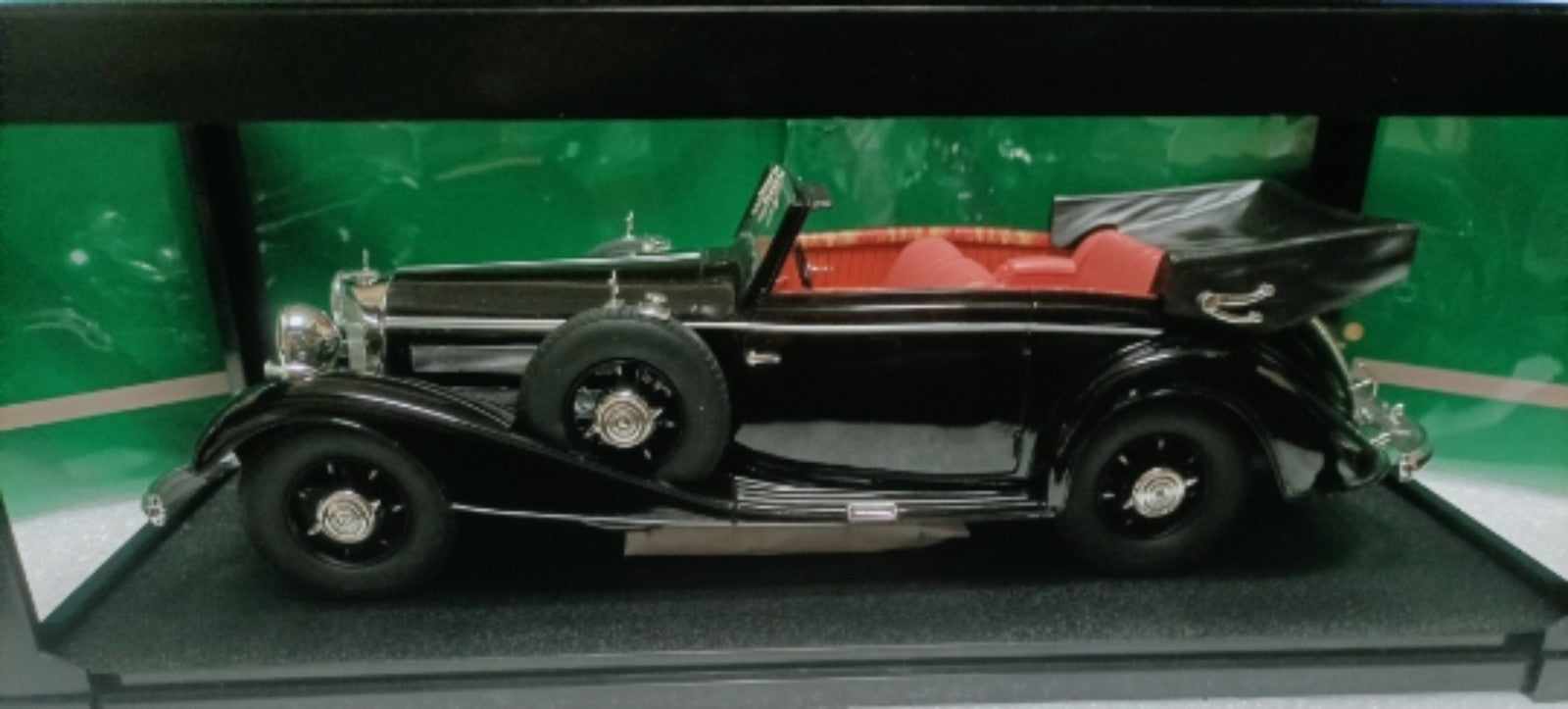 18dbf9d9-210d-40c8-8ec2-3873aac883f8