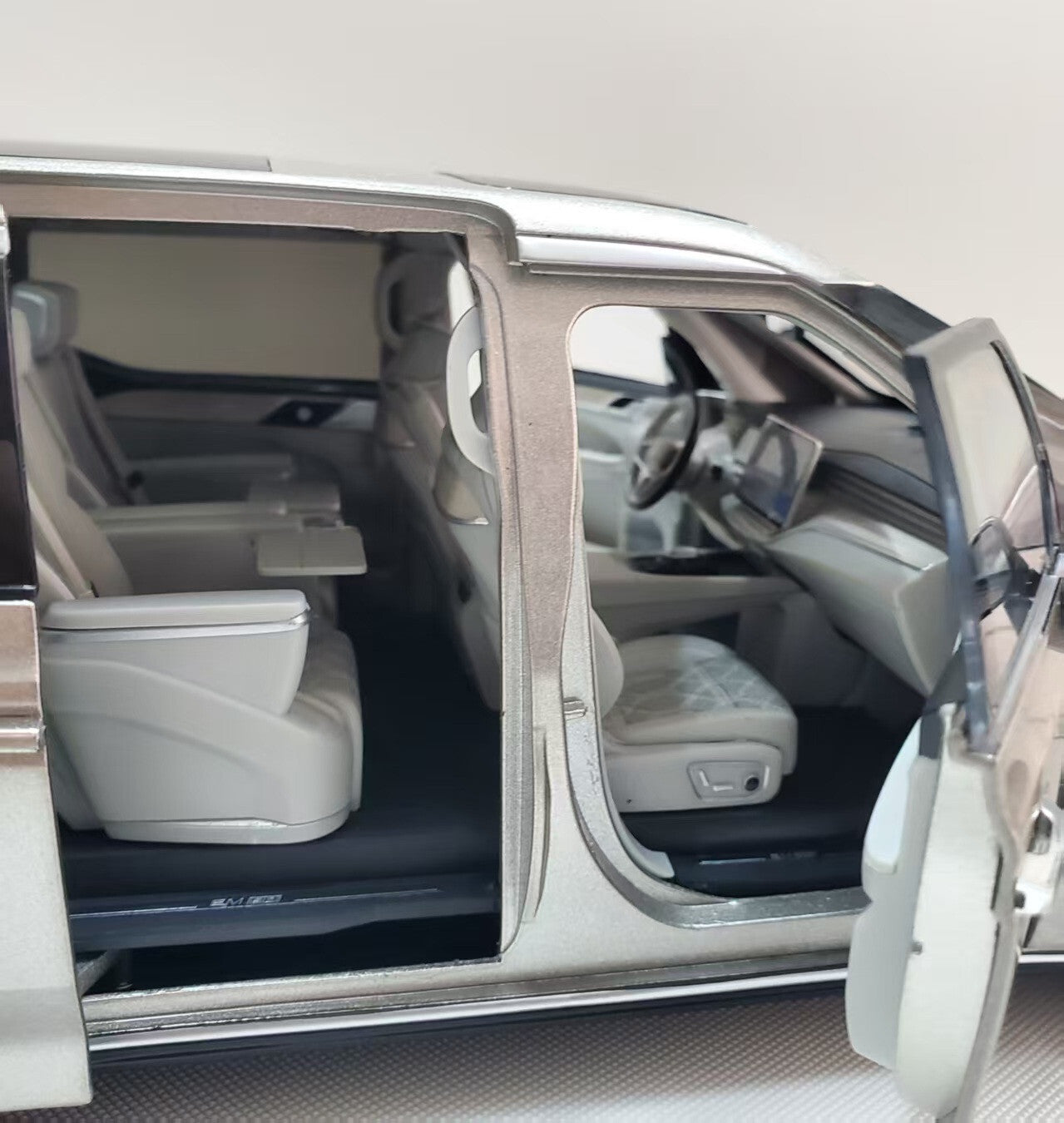 35c33309-3131-44f7-80f1-ea5aa87aa70a